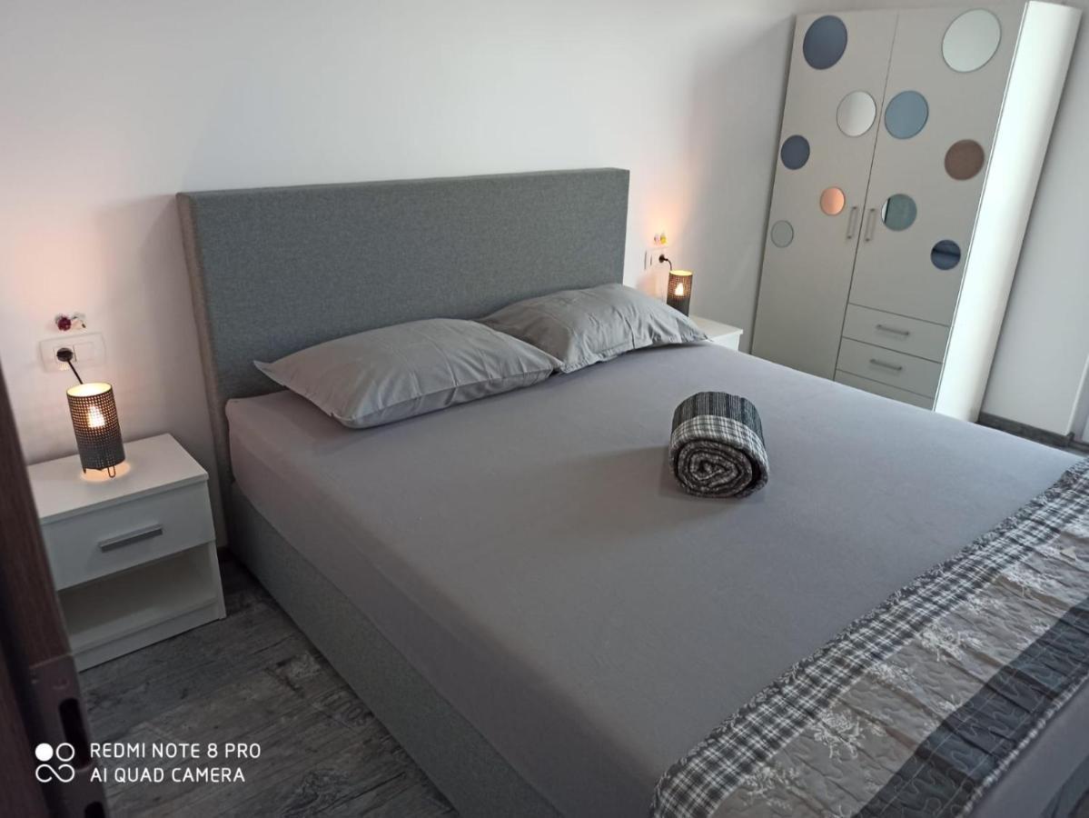 Villa Luna Biograd Na Moru Ngoại thất bức ảnh