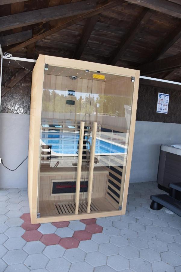 Villa Luna Biograd Na Moru Ngoại thất bức ảnh